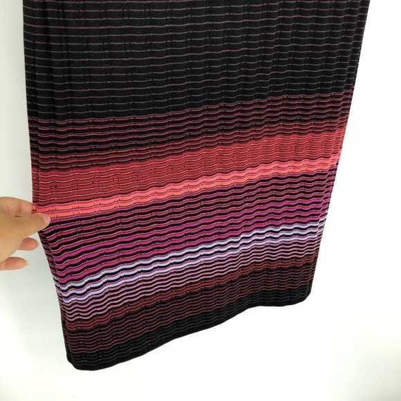 St. John Collection Black & Engineered Ombré Rib Short Sleeve Shift Dress size 6 - Picture 16 of 16